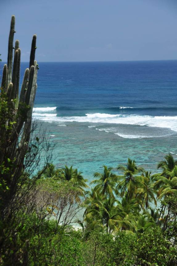 Chegando à impressionante Playa Frontón, perto de La Galera, na península de Samaná, litoral norte da República Dominicana